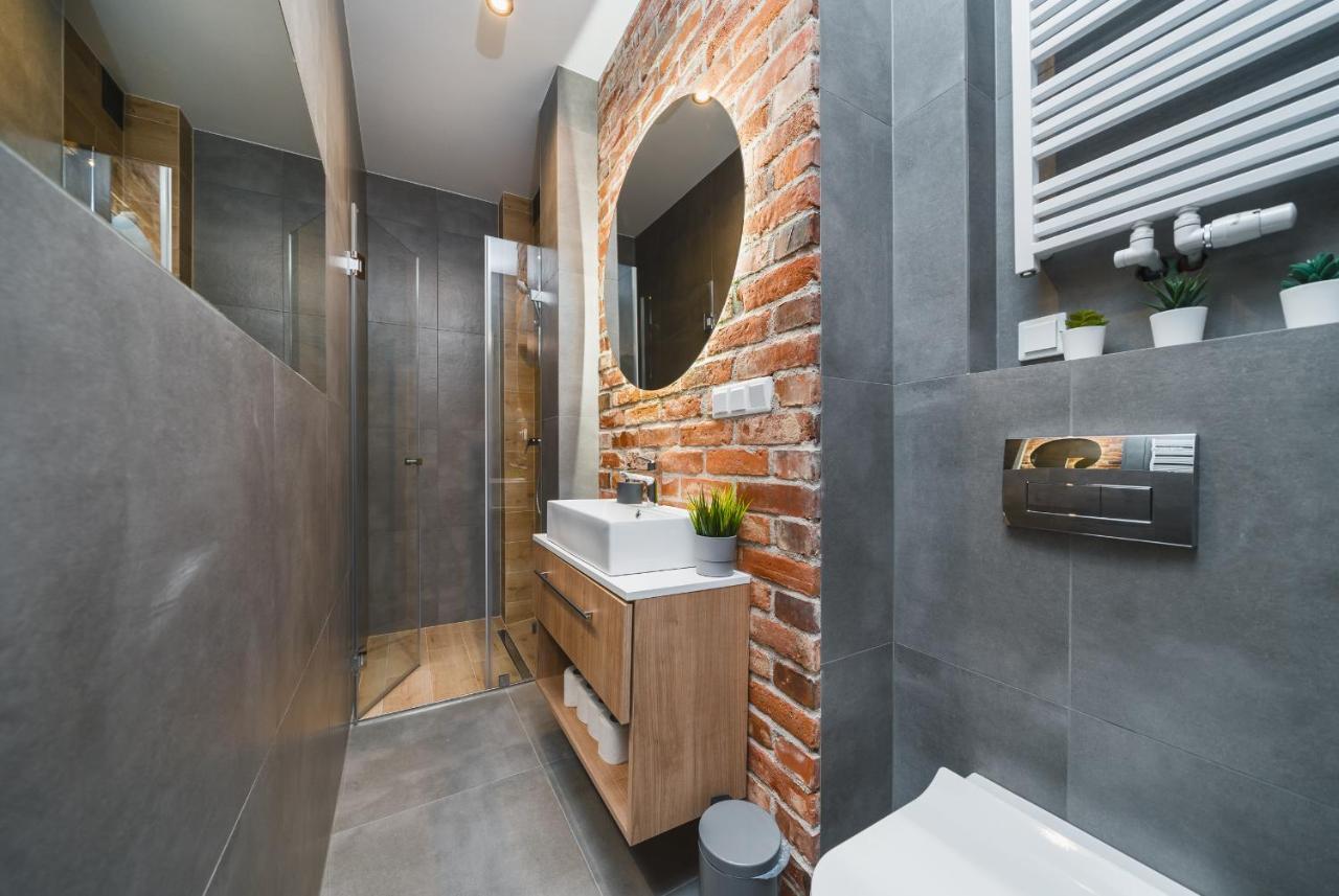 Saint Florian'S Suites - Old Town Luxury Apartments - By Upstairs Krasków Exterior foto