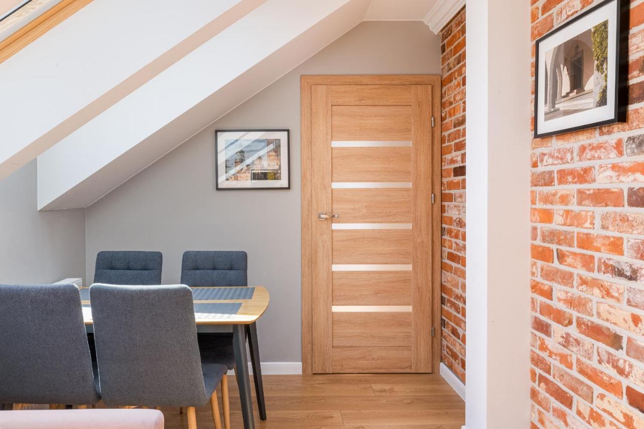 Saint Florian'S Suites - Old Town Luxury Apartments - By Upstairs Krasków Exterior foto