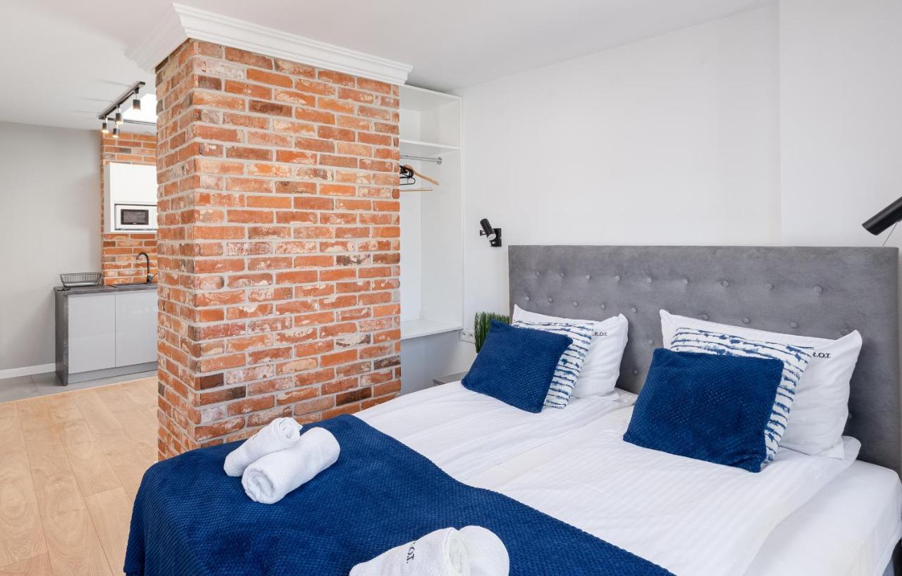Saint Florian'S Suites - Old Town Luxury Apartments - By Upstairs Krasków Exterior foto