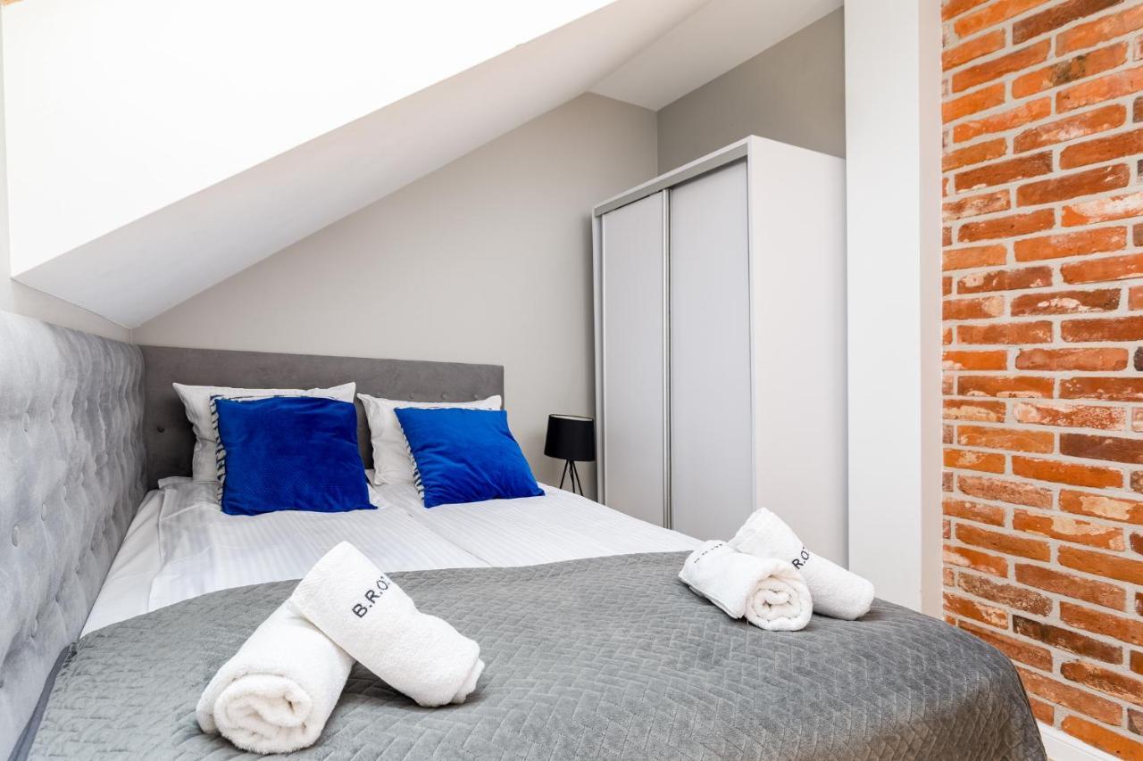 Saint Florian'S Suites - Old Town Luxury Apartments - By Upstairs Krasków Exterior foto