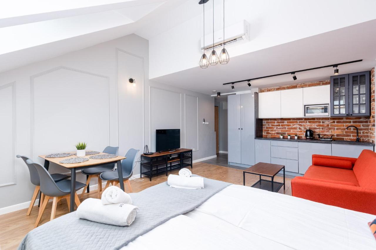 Saint Florian'S Suites - Old Town Luxury Apartments - By Upstairs Krasków Exterior foto