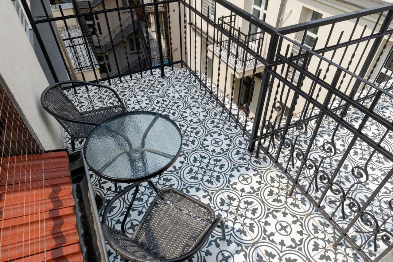 Saint Florian'S Suites - Old Town Luxury Apartments - By Upstairs Krasków Exterior foto