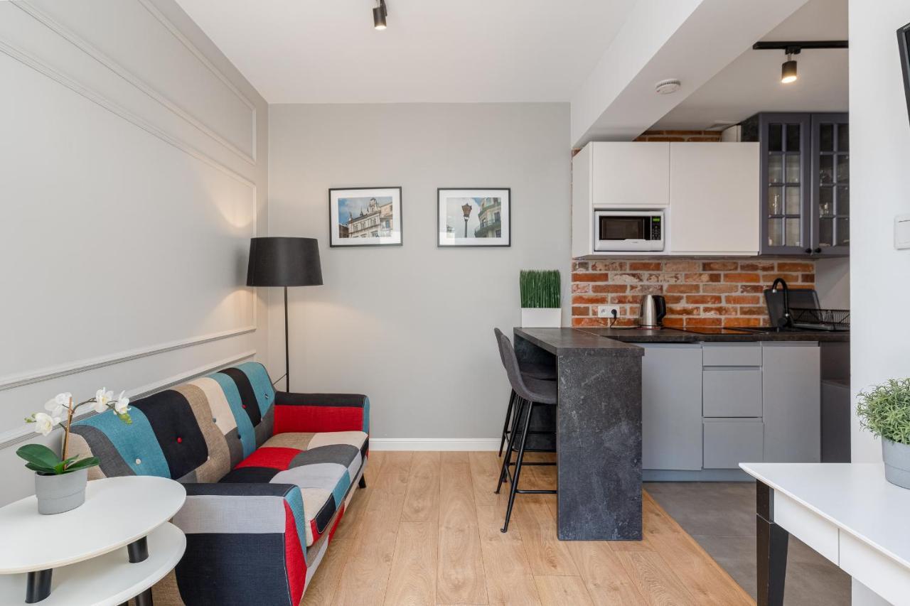 Saint Florian'S Suites - Old Town Luxury Apartments - By Upstairs Krasków Exterior foto
